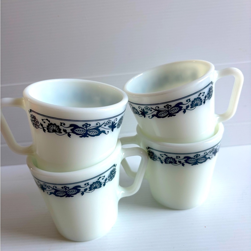 Pyrex Milk Glass Mugs Set of 4 Old Town Blue Onion Vintage